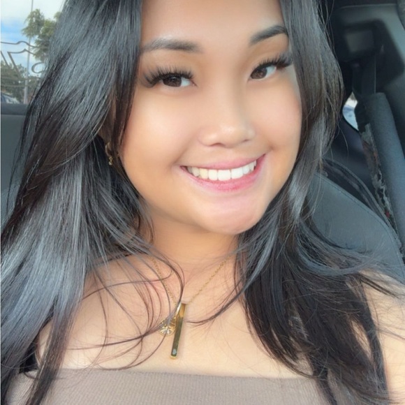 Meet your Posher, Kriselle - Picture 2 of 2